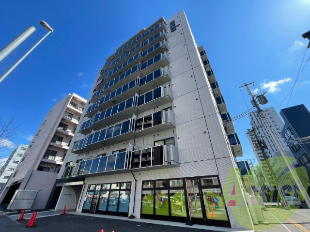 COM’S　RESIDENCE　鳥居前