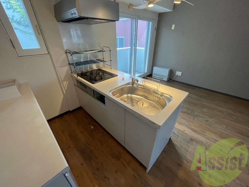 キッチンはスペースも広々していて使いやすそうですよ! キッチンはスペースも広々していて使いやすそうですよ!