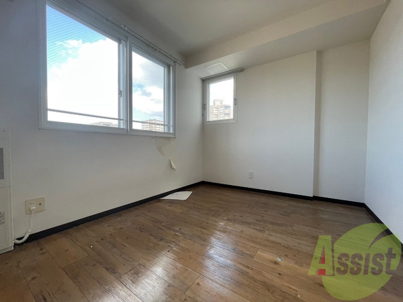 洋室です。広々として、きれいですね。 洋室です。広々として、きれいですね。