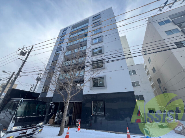 アルファスクエア南1西18の外観
