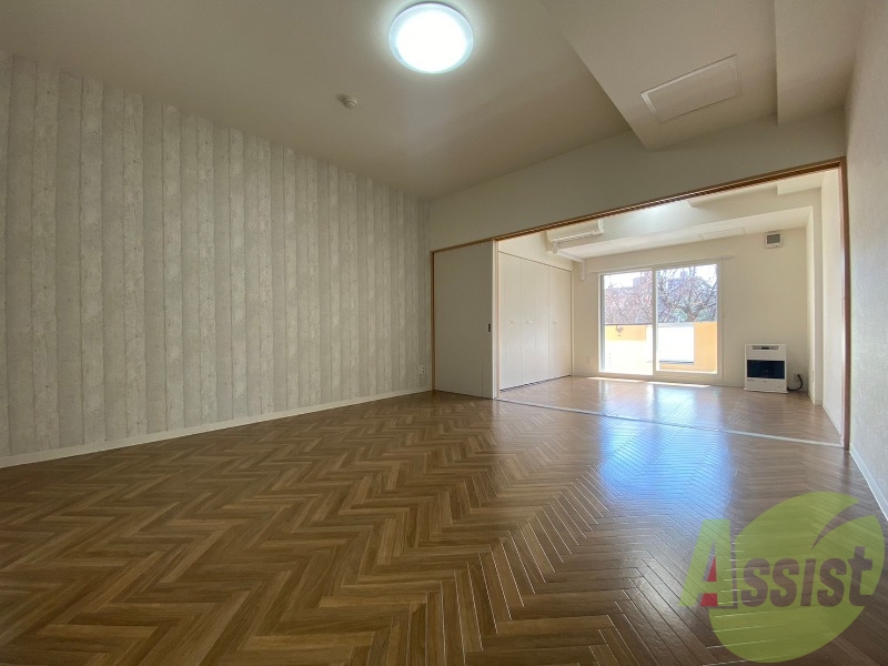 色々な角度から撮ってみましたが想像つきますか? 色々な角度から撮ってみましたが想像つきますか?