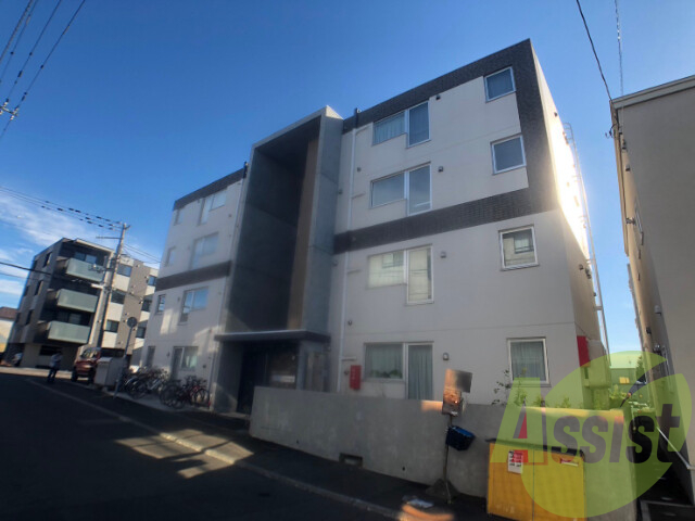 ブルーイング本町の外観