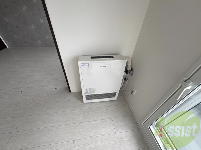 暖房です。冬場の寒い日でも安心ですね~ 暖房です。冬場の寒い日でも安心ですね~