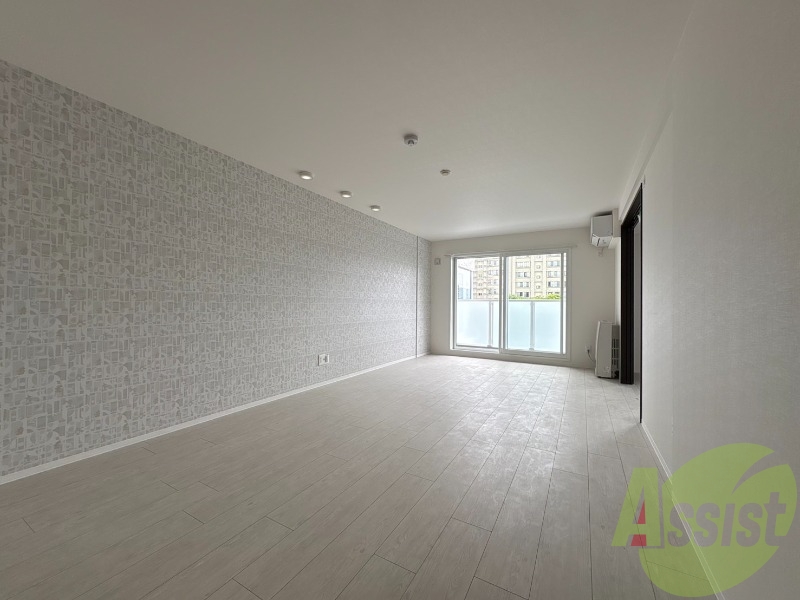 リビングを別角度から撮ってみました。家具の配置もしやすそう。 リビングを別角度から撮ってみました。家具の配置もしやすそう。