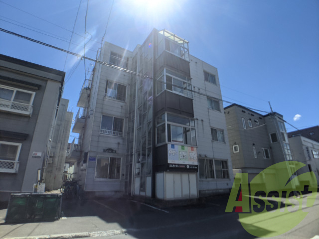 エムクレストの外観