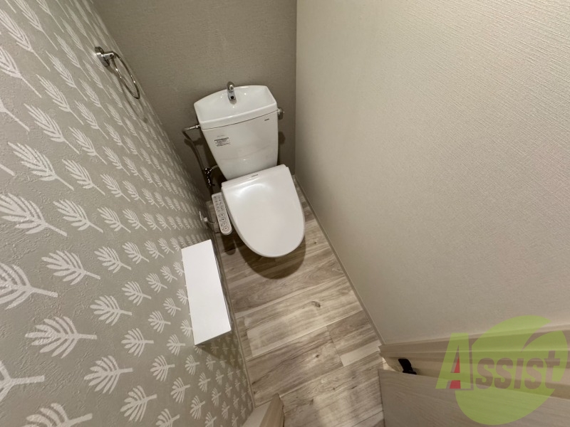 シャワートイレになっているので快適です! シャワートイレになっているので快適です!