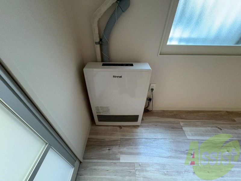 暖房です。冬場の寒い日でも安心ですね~ 暖房です。冬場の寒い日でも安心ですね~