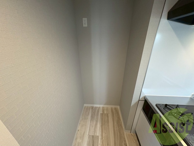 こちらに冷蔵庫を置けます。調理時の動線もばっちり効率的。 こちらに冷蔵庫を置けます。調理時の動線もばっちり効率的。