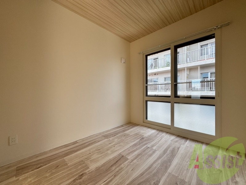 寝室です。部屋をどう使うかはあなた次第です! 寝室です。部屋をどう使うかはあなた次第です!