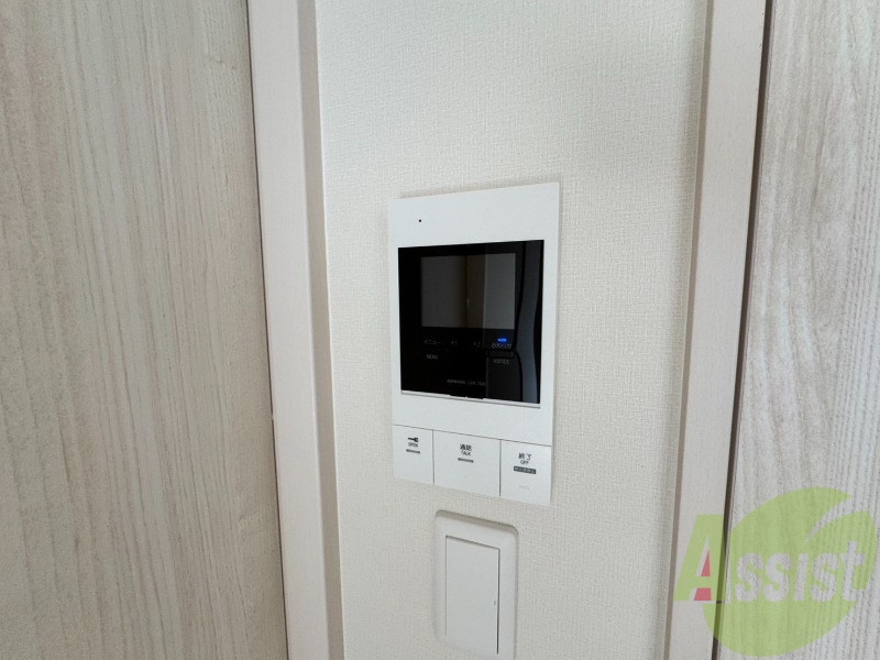 TVモニター付インターホンです。来客者の顔が見えるので安心! TVモニター付インターホンです。来客者の顔が見えるので安心!
