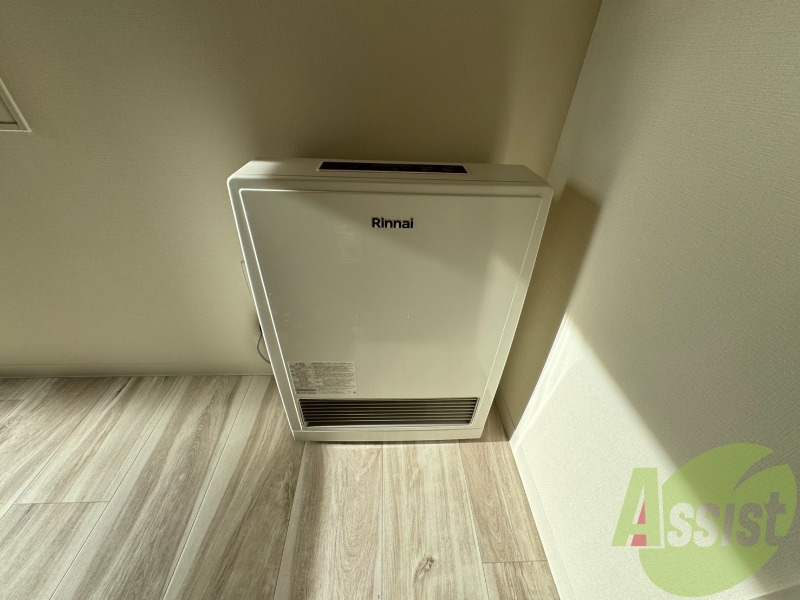 都市ガスの暖房ですので冬場の光熱費も安心ですね! 都市ガスの暖房ですので冬場の光熱費も安心ですね!