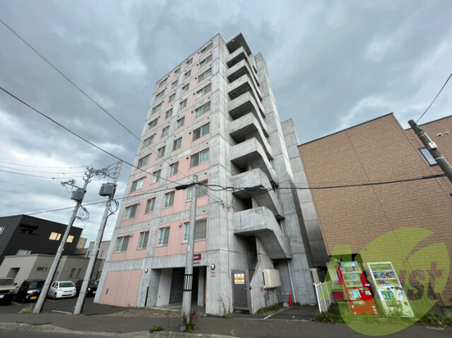 レガート東区役所前A棟の外観