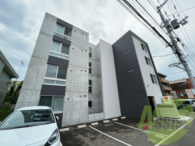 FROM　SEQUENCEの外観