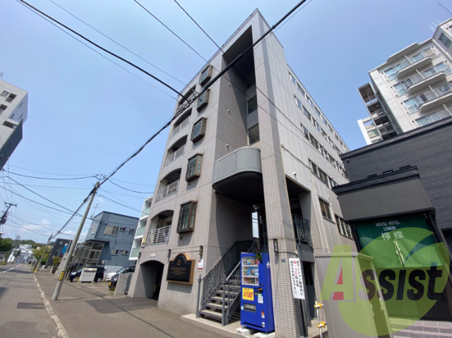 メトロサイドパレス北大前の外観