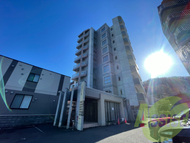 リライエンス円山の外観