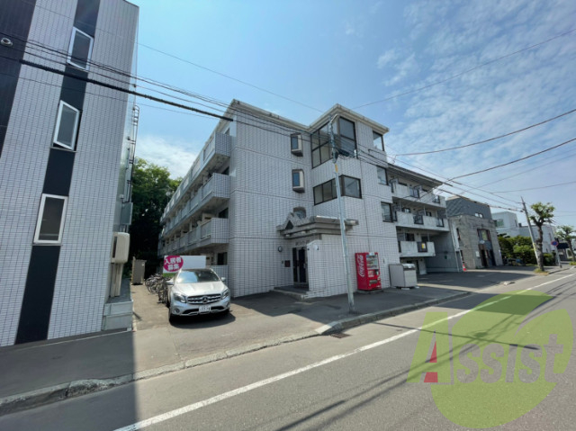 ホワイトパレスの外観