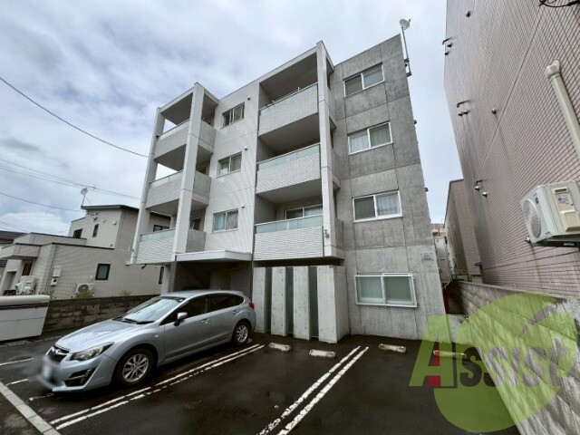 ブランシャール東屯田通の外観