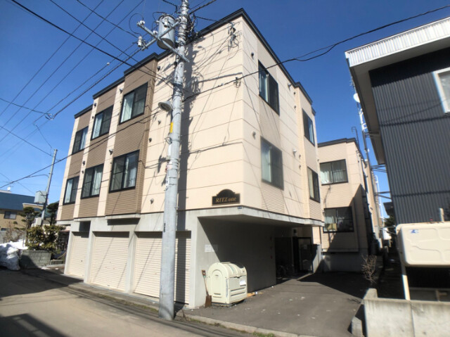 札幌市北区麻生町１丁目の賃貸アパートの外観