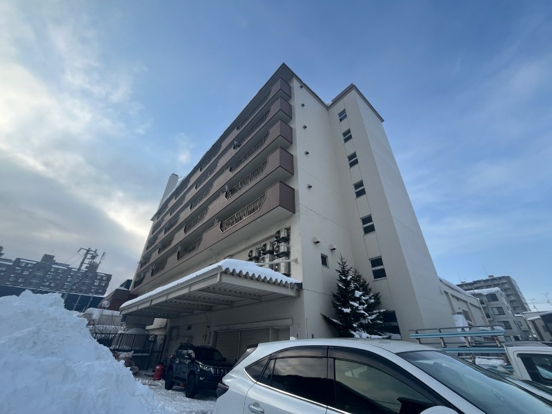 札幌市手稲区富丘二条４丁目の賃貸マンションの外観