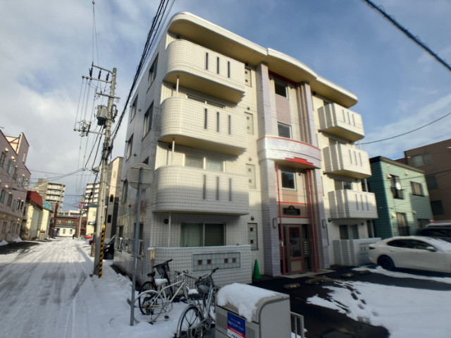札幌市北区北三十七条西６丁目の賃貸マンションの外観
