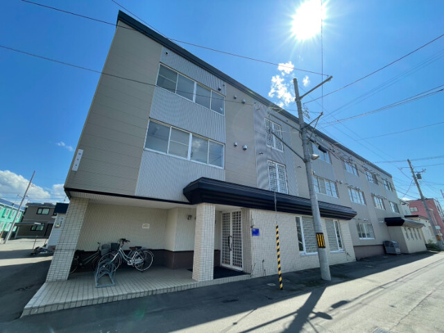 札幌市東区北十九条東９丁目の賃貸マンションの外観