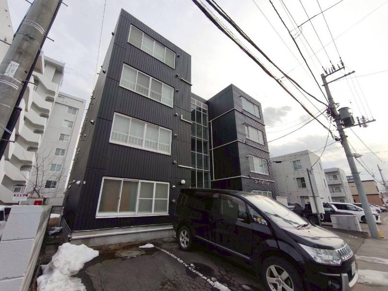 札幌市東区北二十条東１３丁目の賃貸マンションの外観