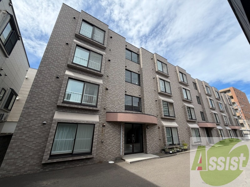 札幌市西区琴似三条３丁目の賃貸マンションの外観