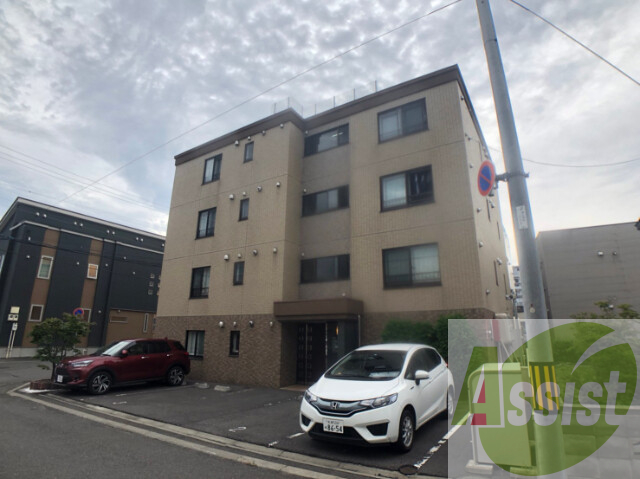 札幌市北区麻生町２丁目の賃貸マンションの外観