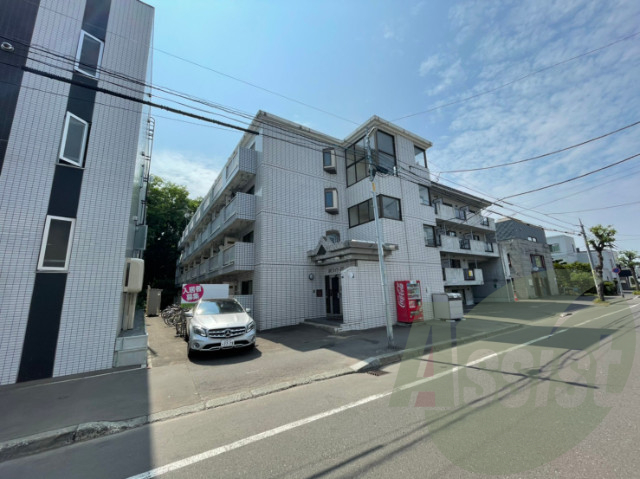 ホワイトパレス