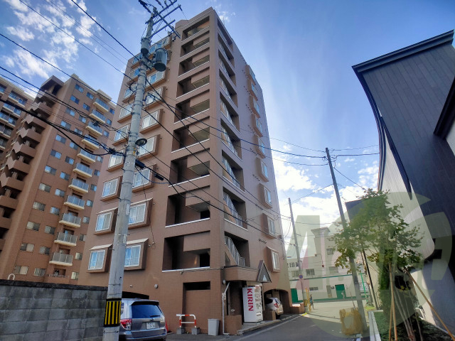 メープル円山の外観