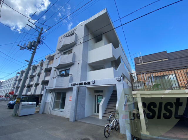 エステート美和南4条の外観