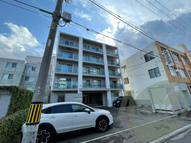 EM7の外観