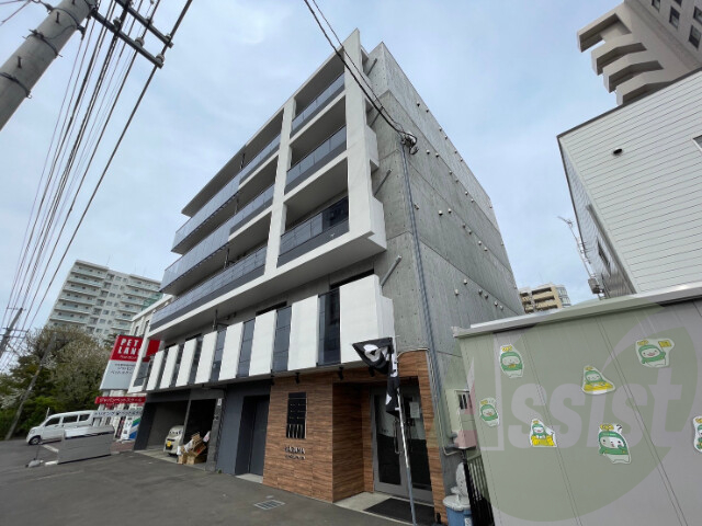 Harness南11条の外観