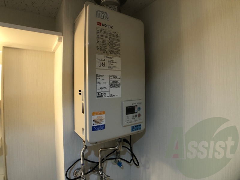 給湯器は簡単操作で温度調整ができますよ。 給湯器は簡単操作で温度調整ができますよ。