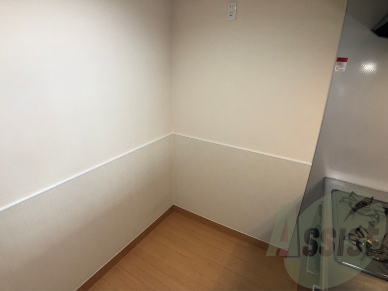こちらに冷蔵庫を置けます。調理時の動線もばっちり効率的。 こちらに冷蔵庫を置けます。調理時の動線もばっちり効率的。