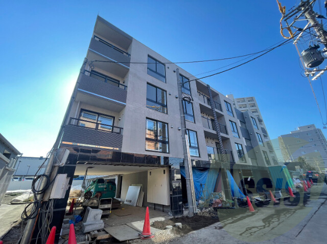 アルファスクエア福住2条