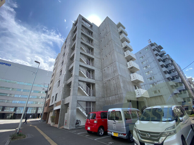 ベイスランスウォーターの外観