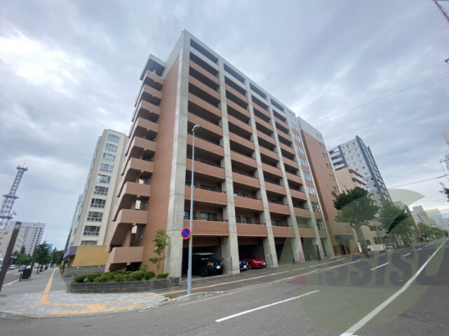 エナコート知事公館前の外観