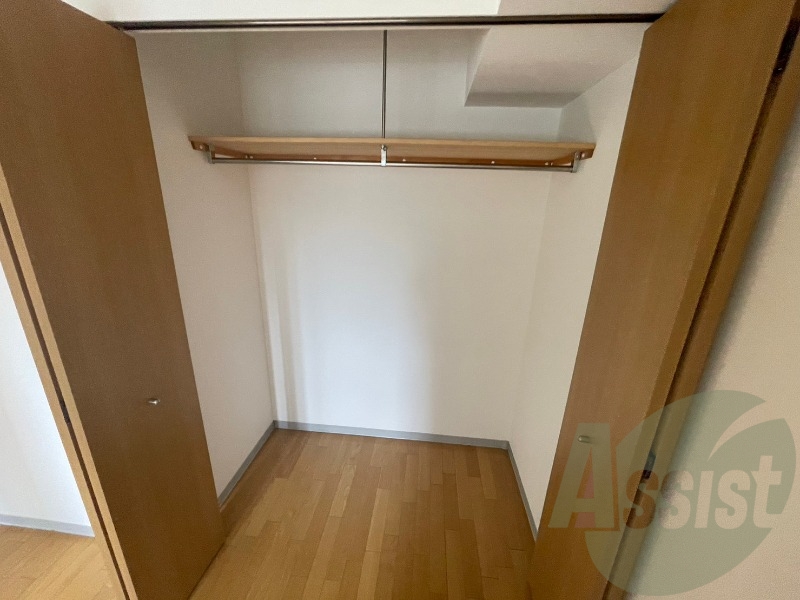 各お部屋に大きな収納もあるので、荷物が多い方でも安心です! 各お部屋に大きな収納もあるので、荷物が多い方でも安心です!