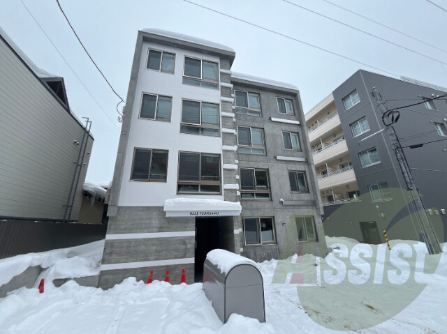 BASE　TSUKISAMUの外観