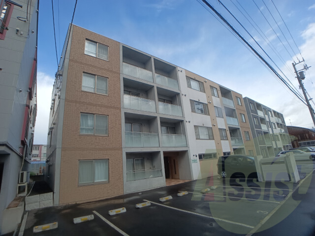 SeventhCourtMotomachiの外観