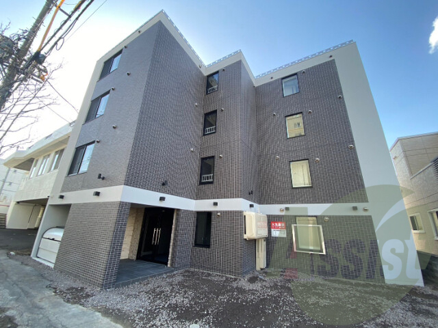 Maison Kamuy 本郷通の外観