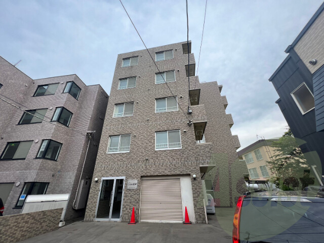 カーム北6条の外観
