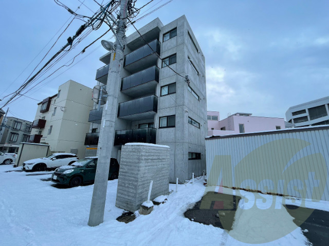 ZIZI TROISの外観