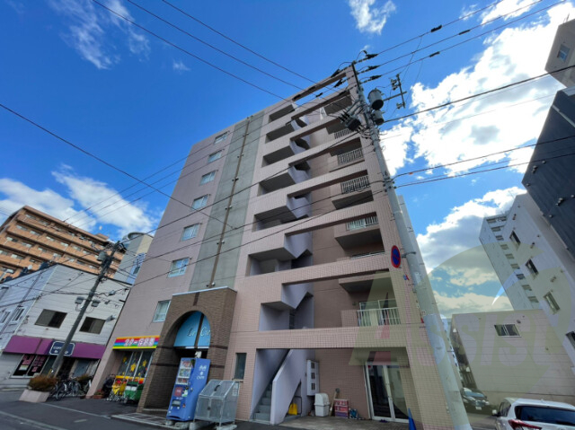 Le Ciel大通の外観