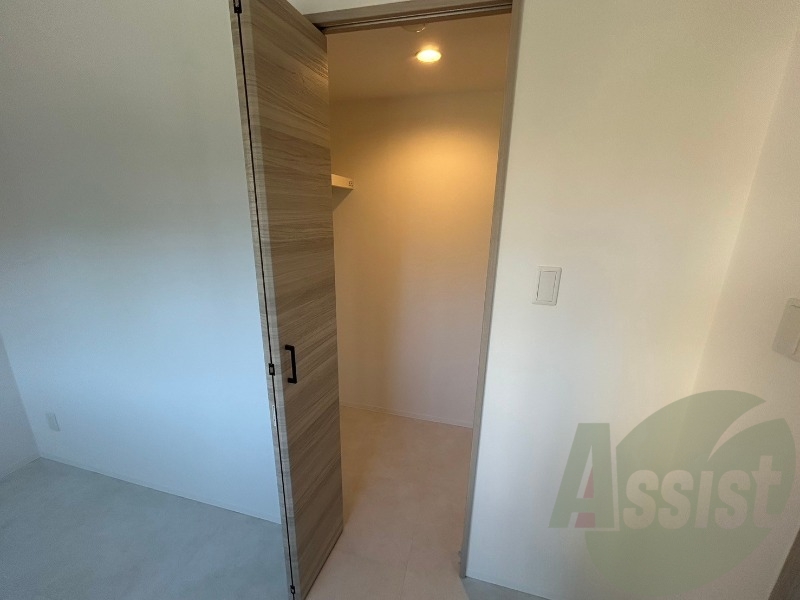 収納もバッチリあるのでお部屋が片付きますよ! 収納もバッチリあるのでお部屋が片付きますよ!