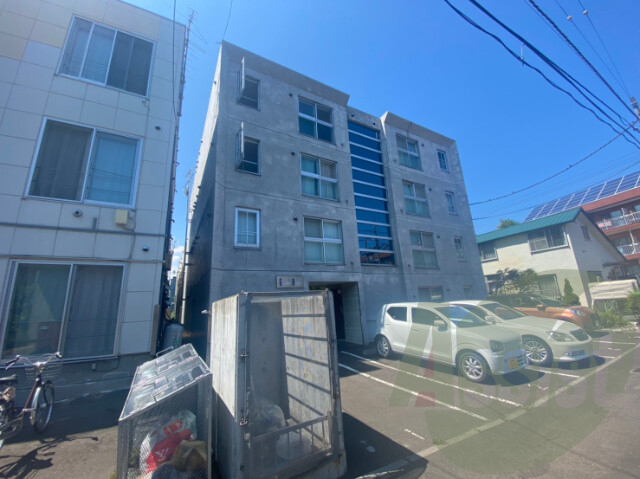 グランディール麻生の外観