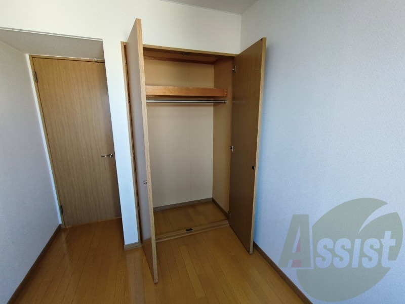 寝室の収納です。部屋がすっきり片付きます。 寝室の収納です。部屋がすっきり片付きます。