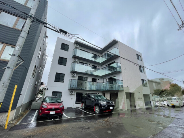 NOVEL南8条の外観