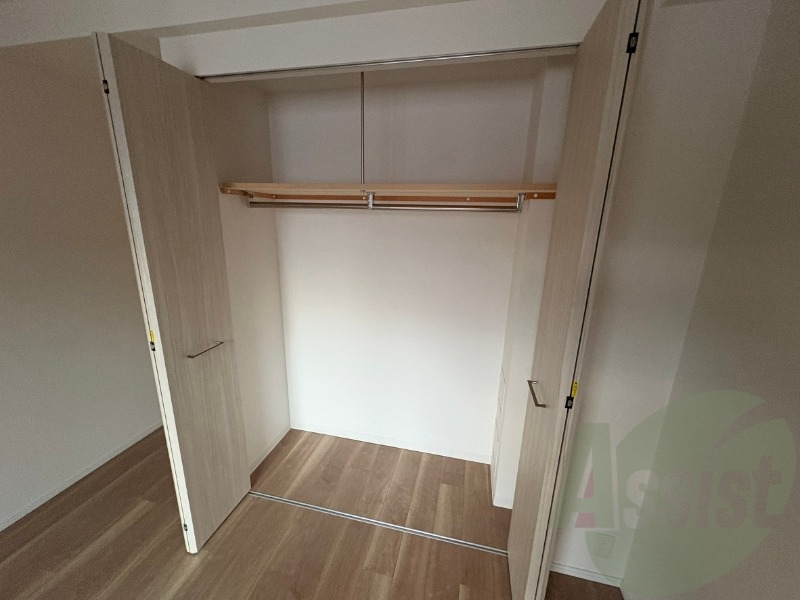 寝室の収納です。部屋がすっきり片付きます。 寝室の収納です。部屋がすっきり片付きます。